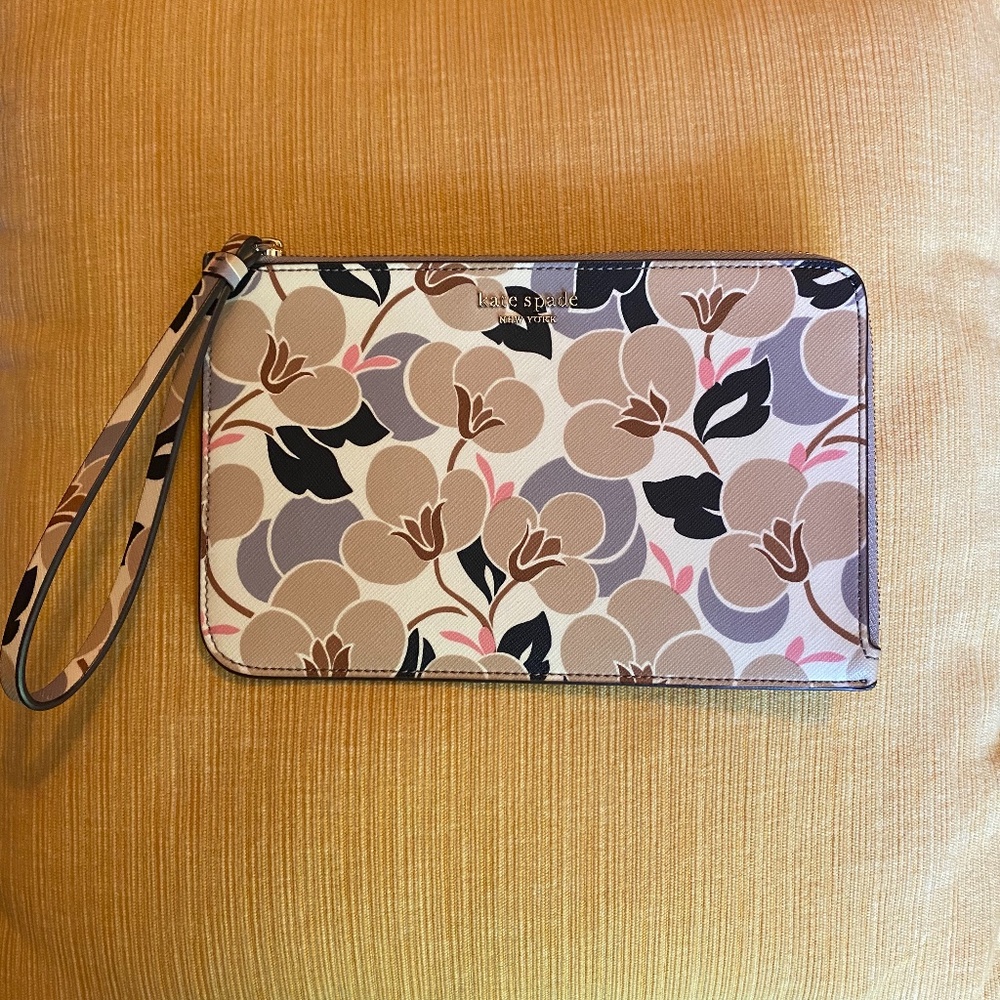 Floral Kate Spade Wristlet